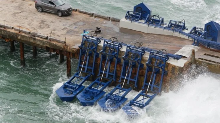 Grid connected wave energy array by Eco Wave Power