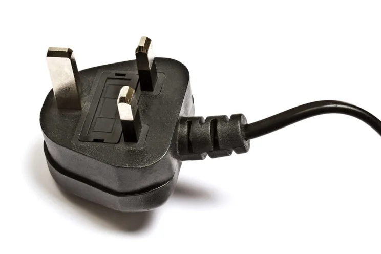 three-pin plug