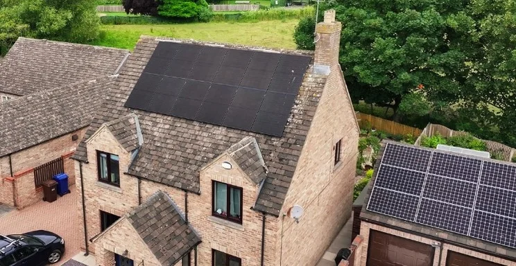 Solar Fast - Solar panels on 2 roofs