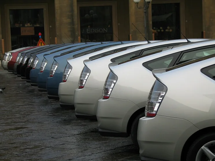 Line of Toyata Prius hybrid cars