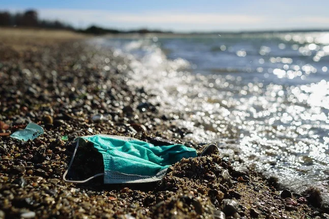 Littered Mask